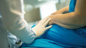 Checklist de cosas para llevar en la bolsa del hospital para el parto